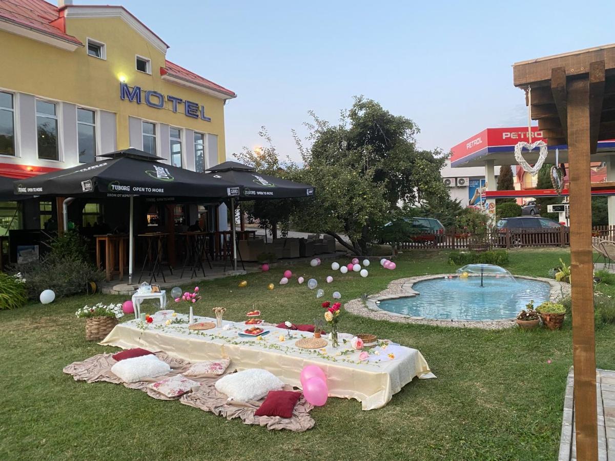 Motel M Vlasenica Exterior foto
